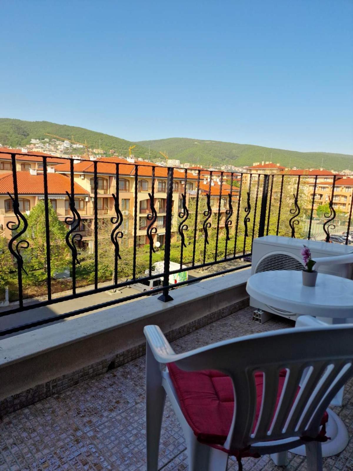 Premier Fort Beach 4 Свети-Влас Экстерьер фото